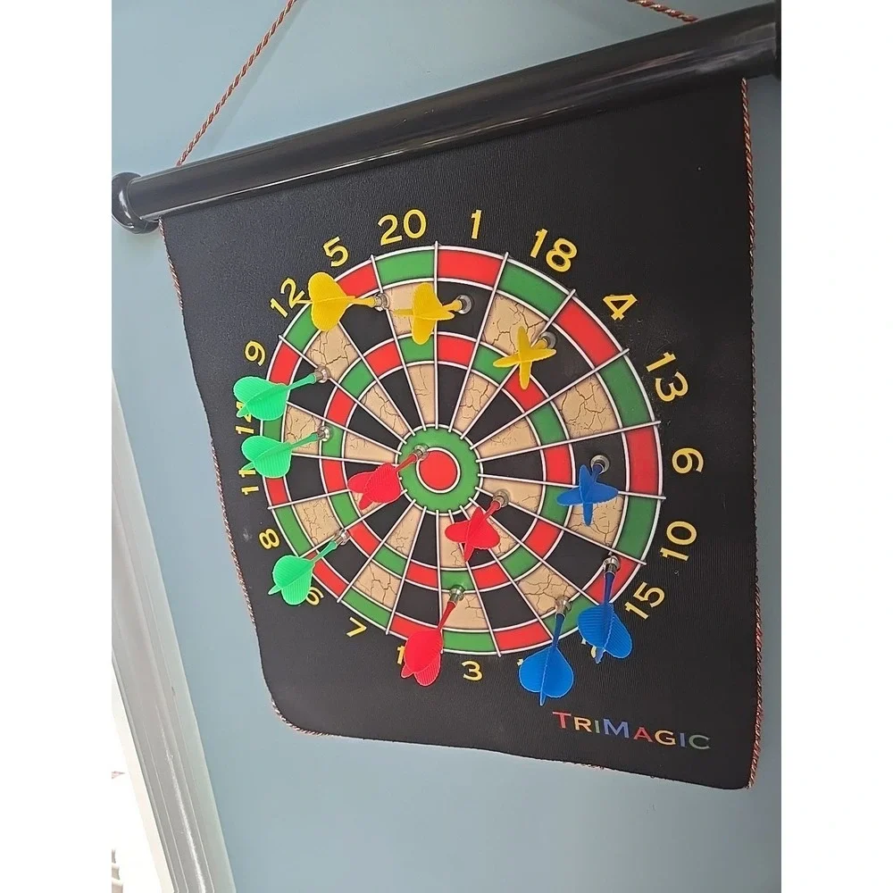 Magnetic Cloth Dart Board 2 Sided Rope Wall Hanger 12 Magnet Darts